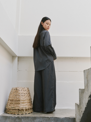 BASIC LONG-SLEEVED  SHIRT